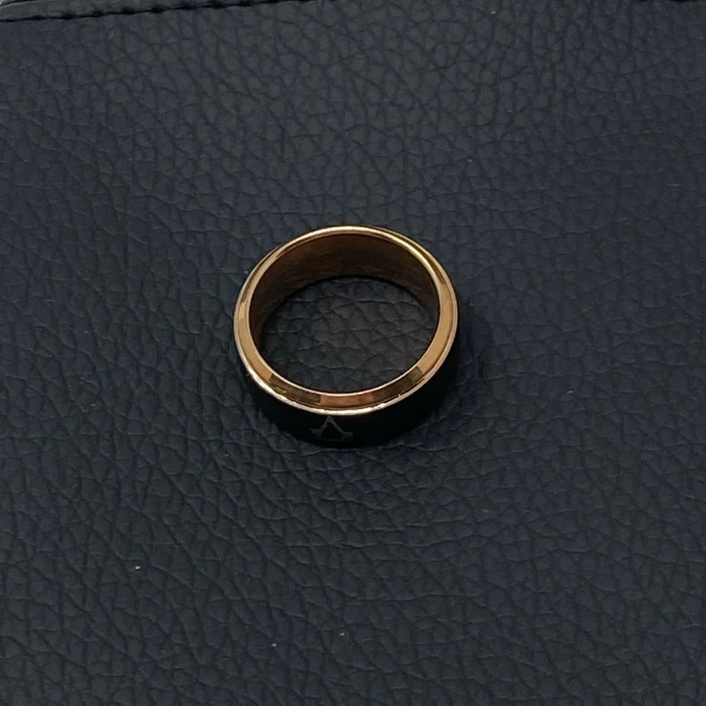 NWT UNLOCKED NAnimerica Assassins Creed Mirage Men’s Size 6 18K Rose Gold Ring